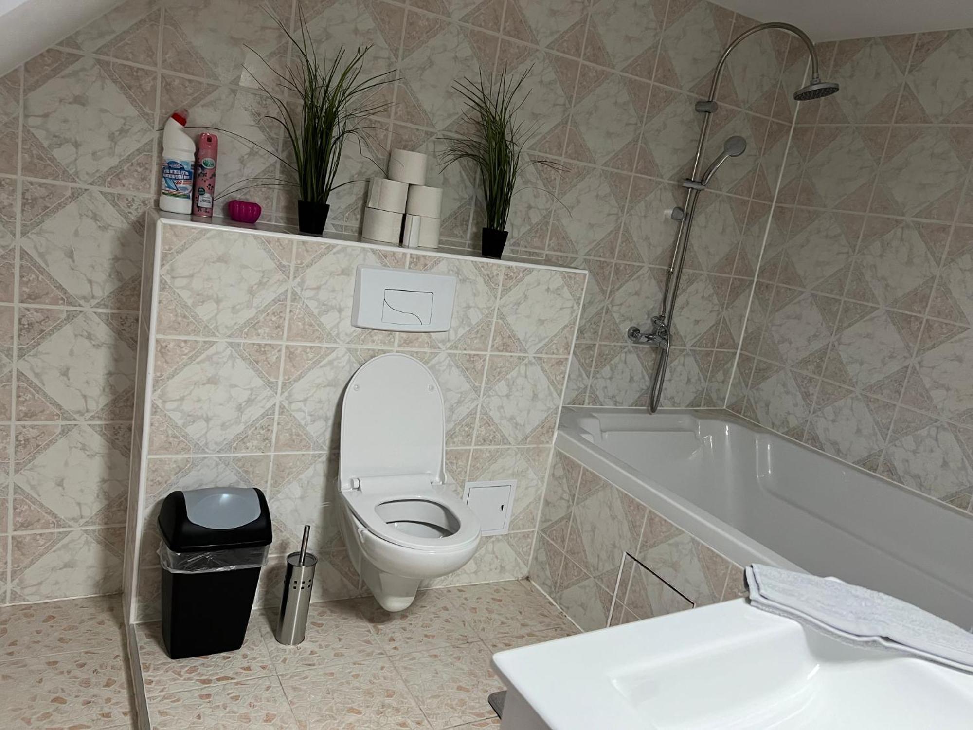 Engy Apartman Lens Kültér fotó